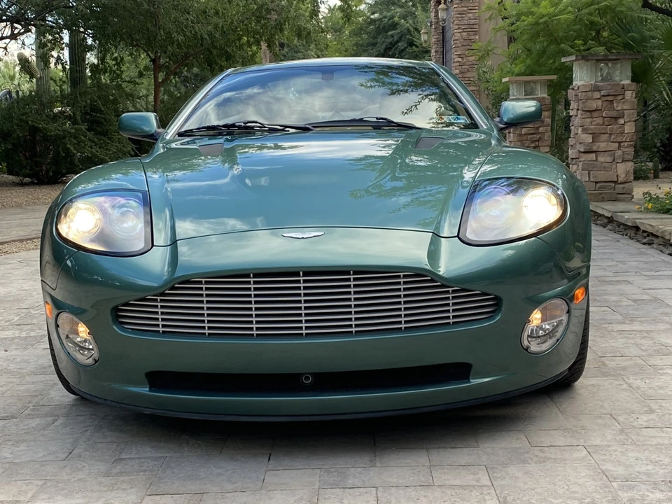 2003 Aston Martin Vanquish 1st Gen - Image 12 of 31