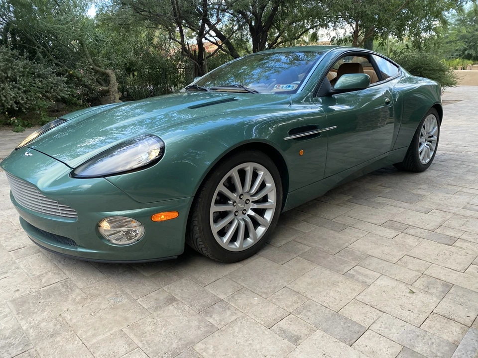 2003 Aston Martin Vanquish 1st Gen - Image 18 of 31