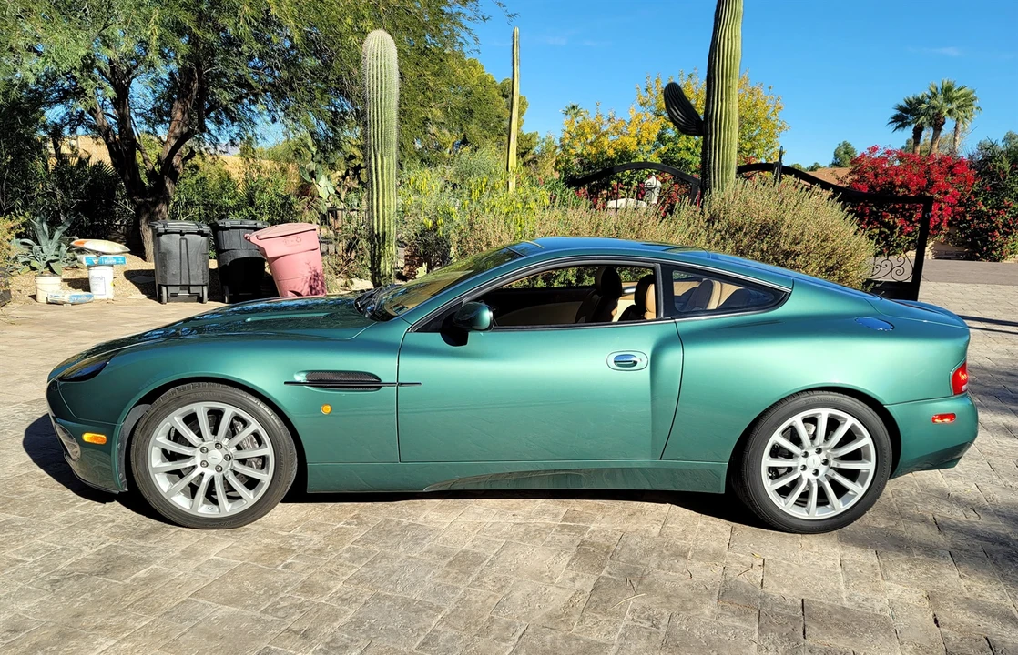 2003 Aston Martin Vanquish 1st Gen - Image 22 of 31