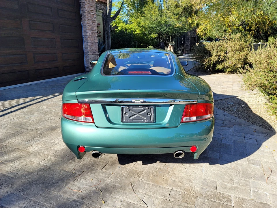 2003 Aston Martin Vanquish 1st Gen - Image 28 of 31