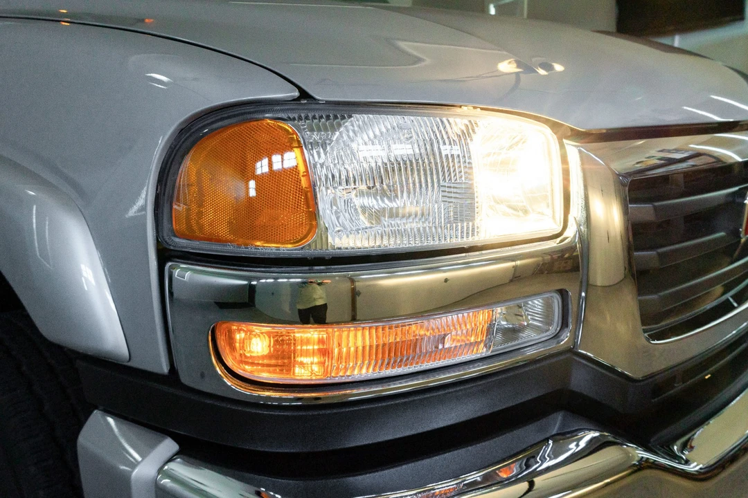 2004 GMC Sierra Heavy Duty 2nd Gen - Image 12 of 31