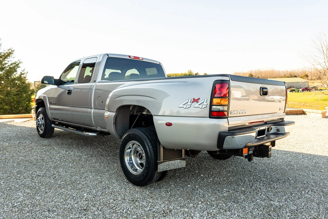 2004 GMC Sierra Heavy Duty 2nd Gen - Image 7 of 31