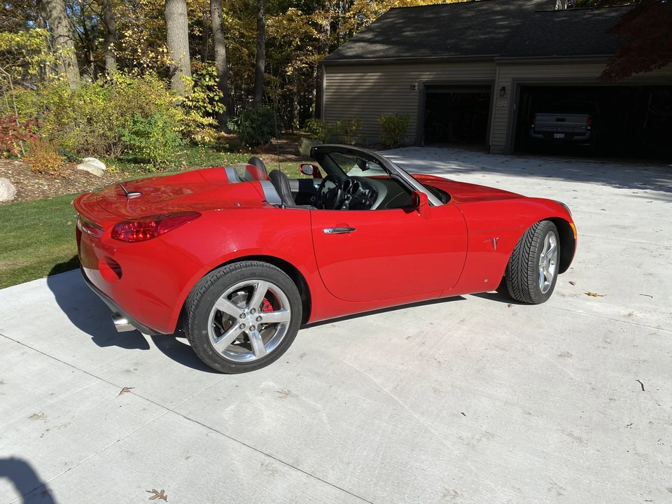 2008 Pontiac Solstice GXP - Image 9 of 31