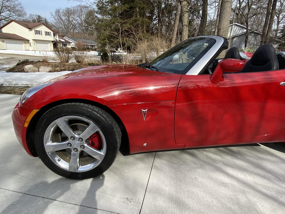 2008 Pontiac Solstice GXP - Image 16 of 31