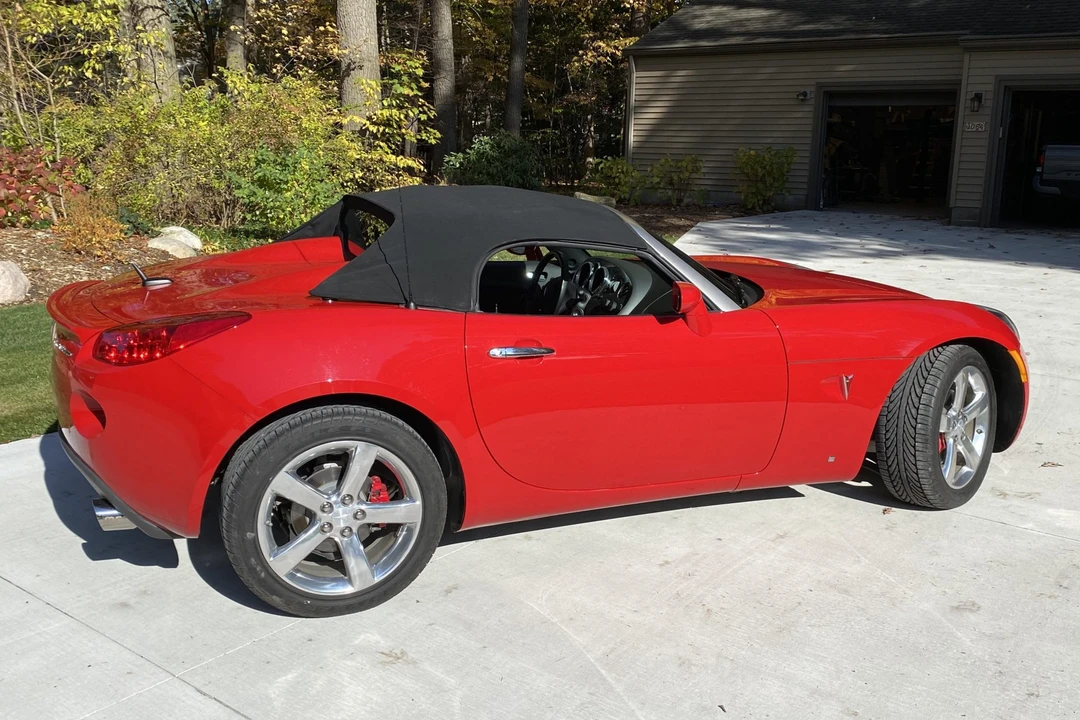 2008 Pontiac Solstice GXP - Image 13 of 31