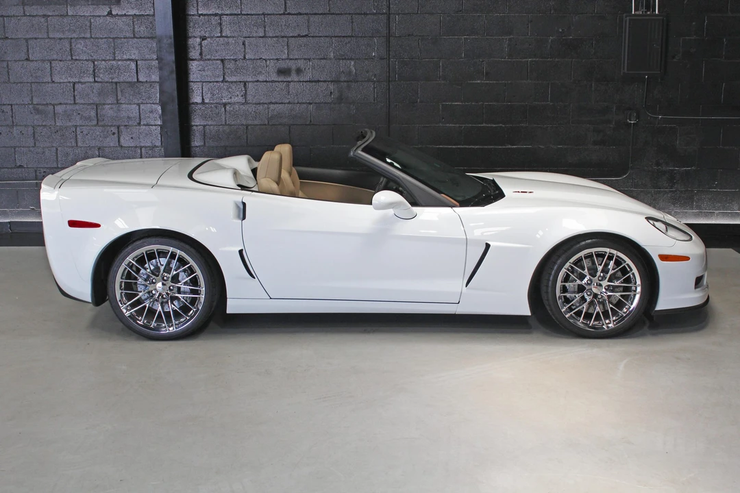 2013 Chevrolet Corvette C6 - Image 14 of 31