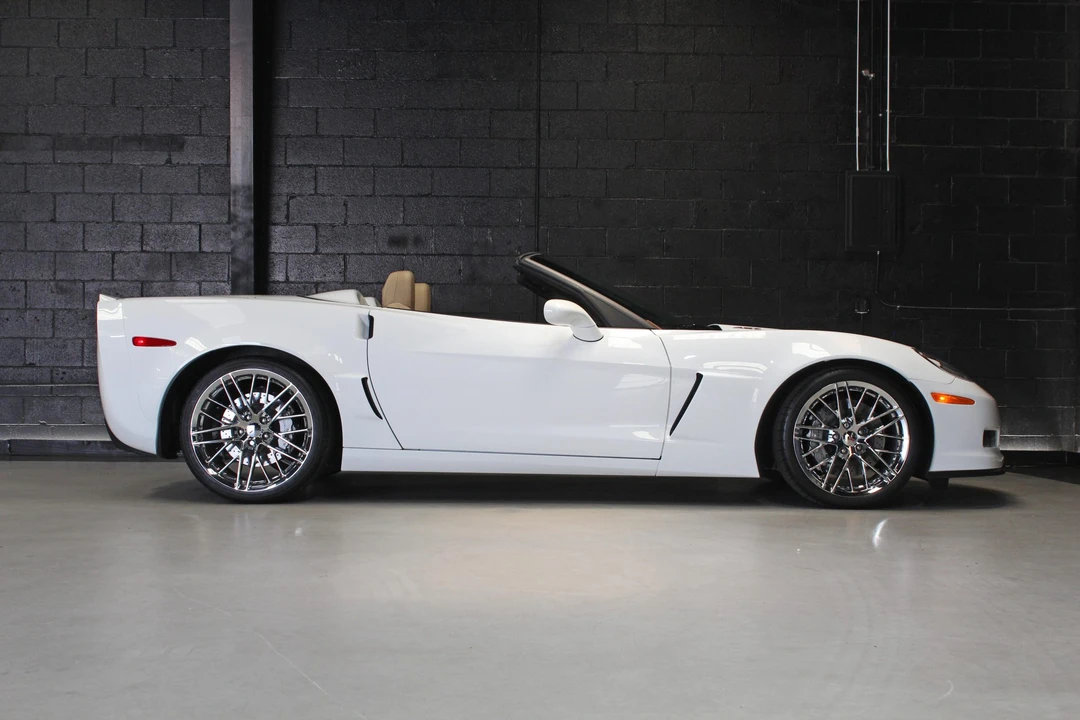 2013 Chevrolet Corvette C6 - Image 16 of 31