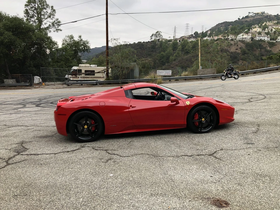 2013 Ferrari 458 Spider - Image 24 of 31
