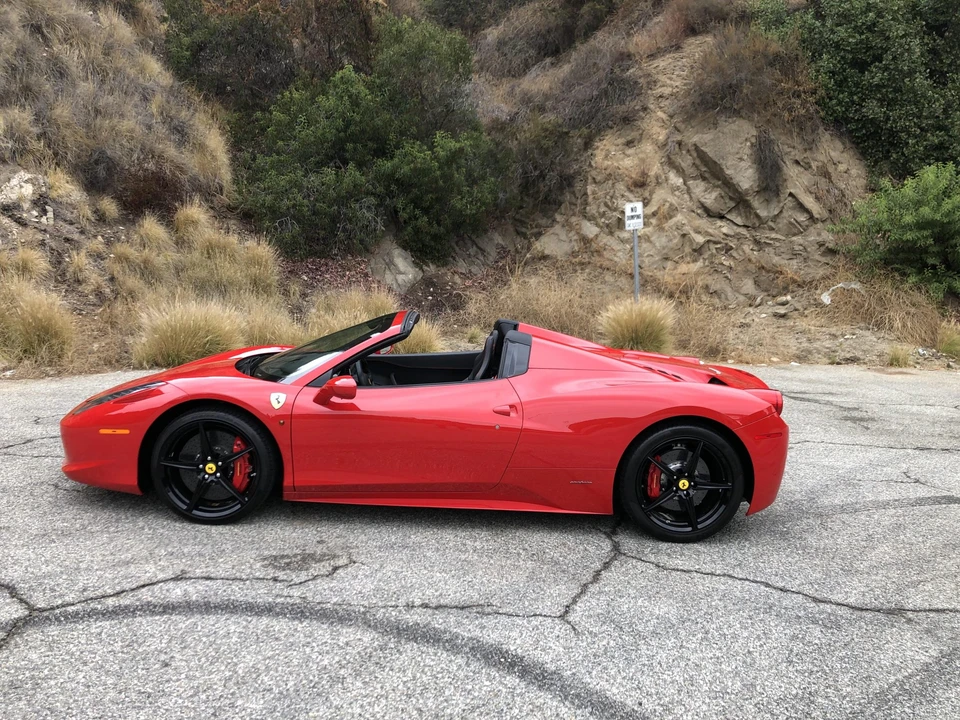 2013 Ferrari 458 Spider - Image 6 of 31
