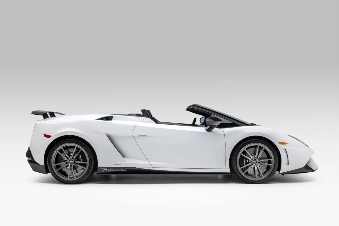 2013 Lamborghini Gallardo LP570-4 Spyder Performante - Image 12 of 31