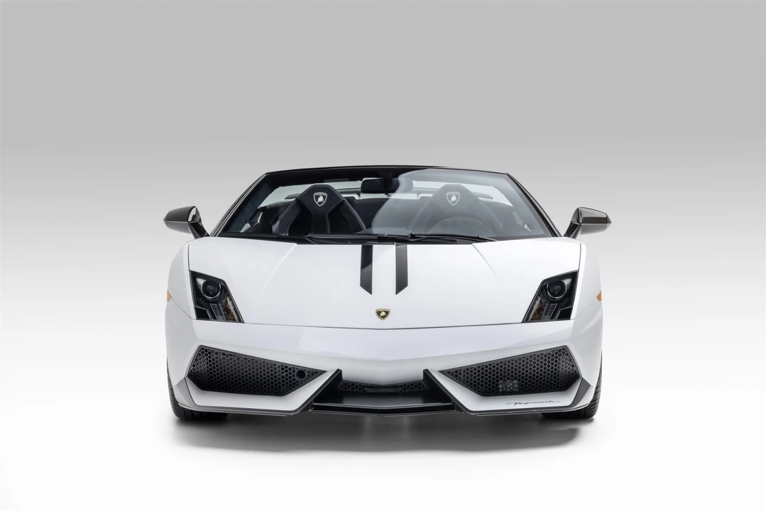 2013 Lamborghini Gallardo LP570-4 Spyder Performante - Image 15 of 31