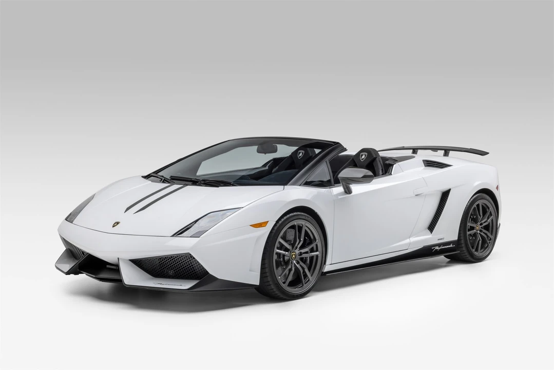 2013 Lamborghini Gallardo LP570-4 Spyder Performante - Image 4 of 31