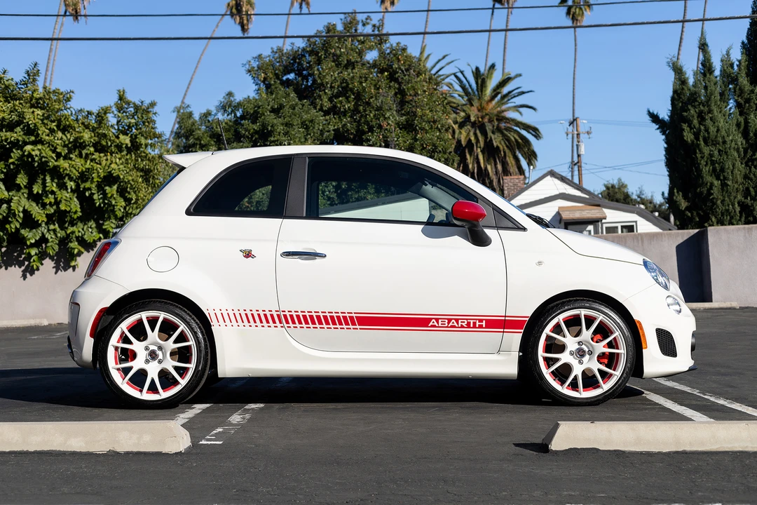 2015 Fiat Abarth 500 - Image 10 of 31