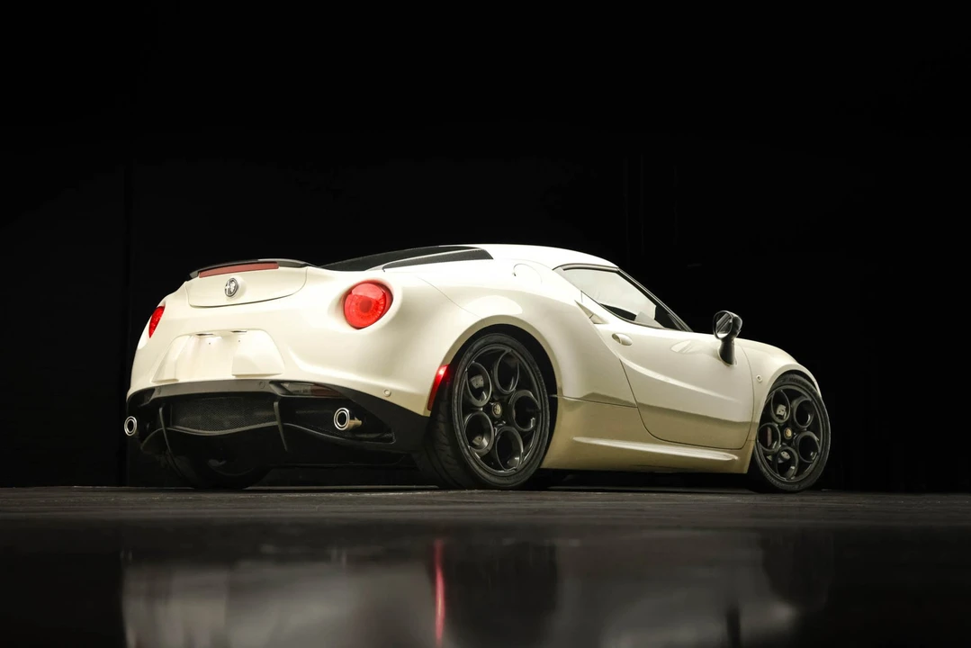 2016 Alfa Romeo 4C Coupe - Image 19 of 31