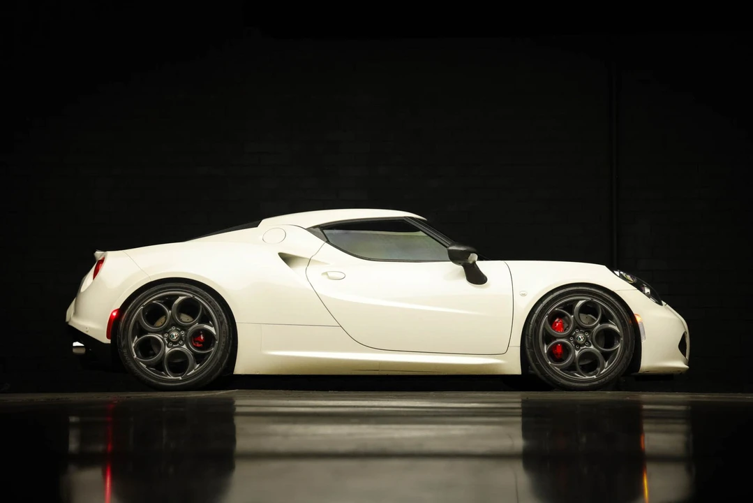 2016 Alfa Romeo 4C Coupe - Image 15 of 31