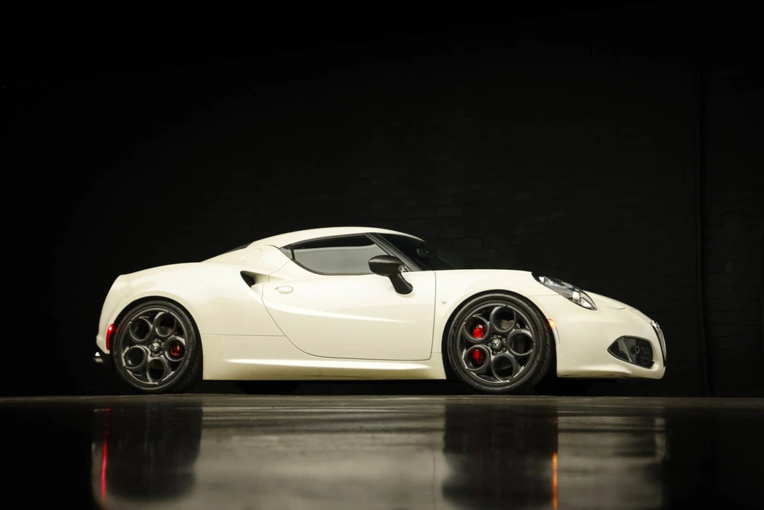 2016 Alfa Romeo 4C Coupe - Image 13 of 31