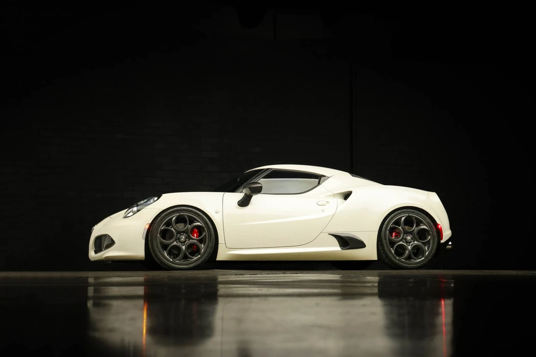 2016 Alfa Romeo 4C Coupe - Image 29 of 31