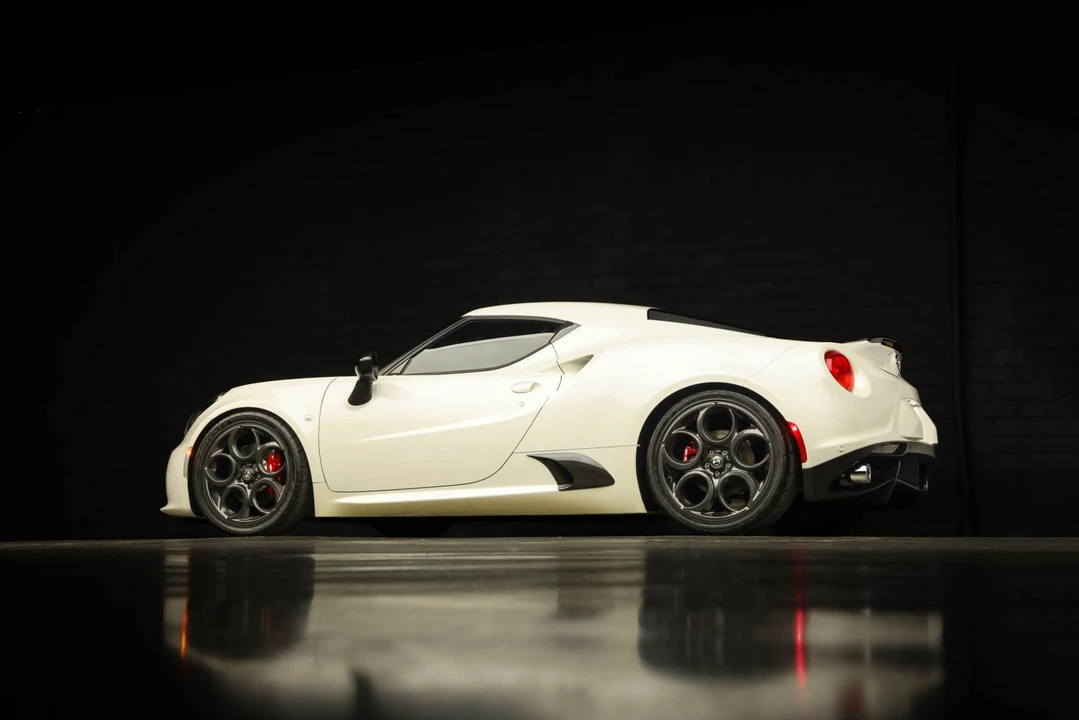 2016 Alfa Romeo 4C Coupe - Image 26 of 31