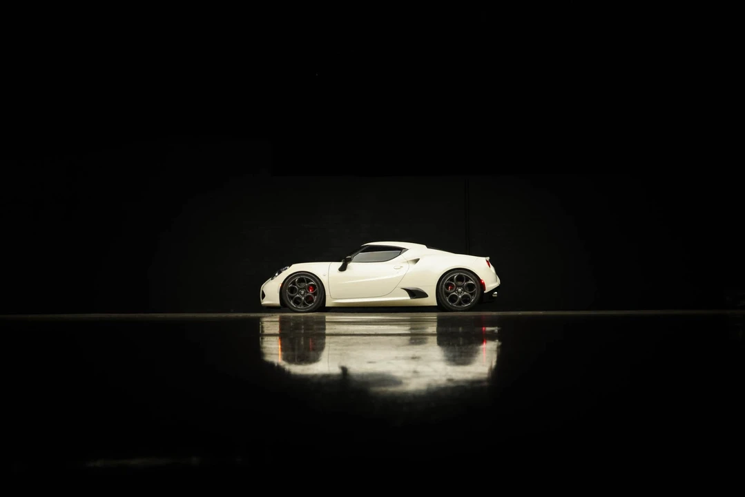 2016 Alfa Romeo 4C Coupe - Image 27 of 31