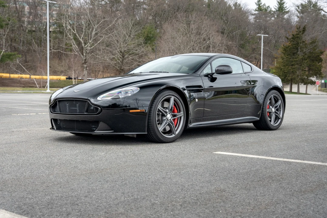 2016 Aston Martin V8 Vantage (2006-2017) - Image 2 of 31