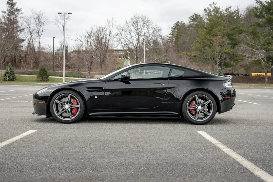 2016 Aston Martin V8 Vantage (2006-2017) - Image 14 of 31