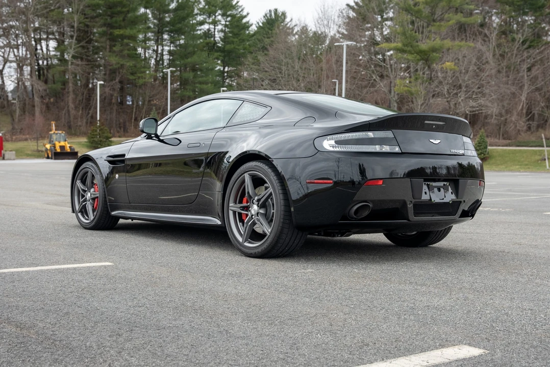 2016 Aston Martin V8 Vantage (2006-2017) - Image 13 of 31