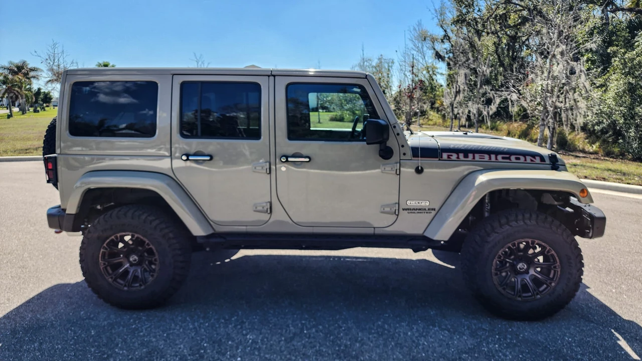 2017 Jeep JK Wrangler - Image 29 of 31