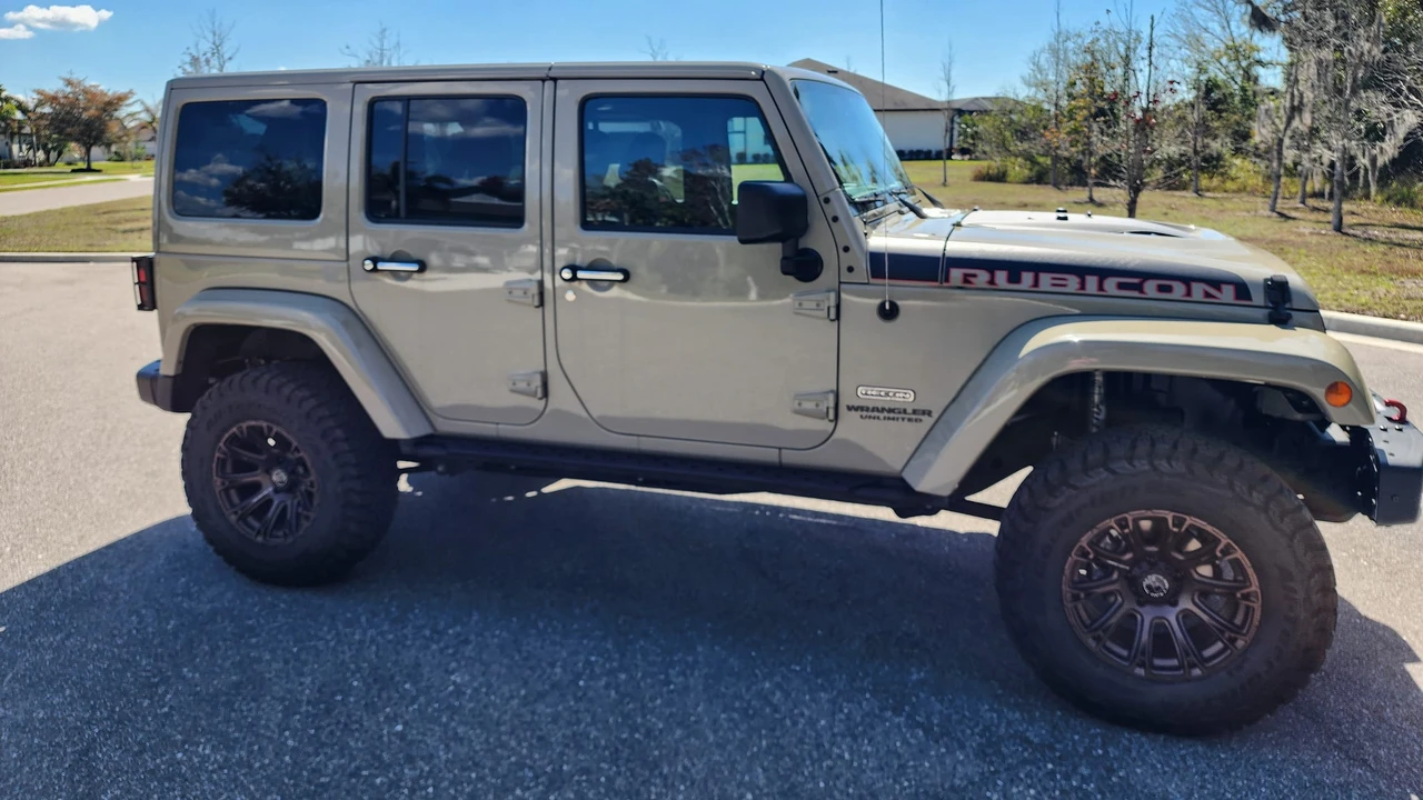 2017 Jeep JK Wrangler - Image 27 of 31