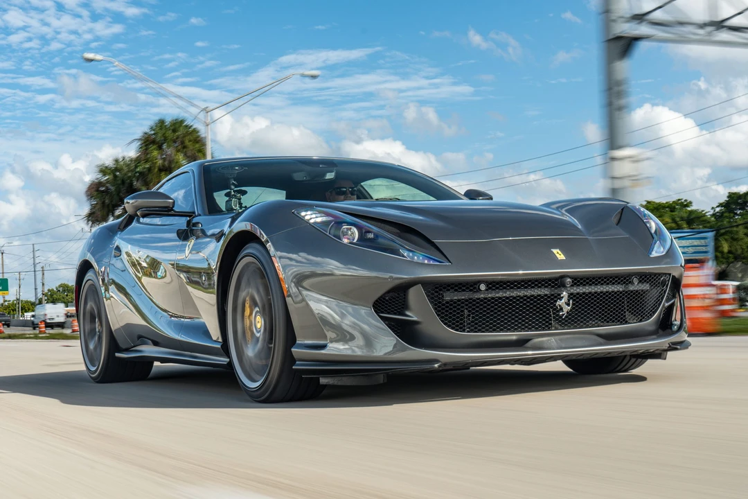 2020 Ferrari 812 Superfast - Image 7 of 31