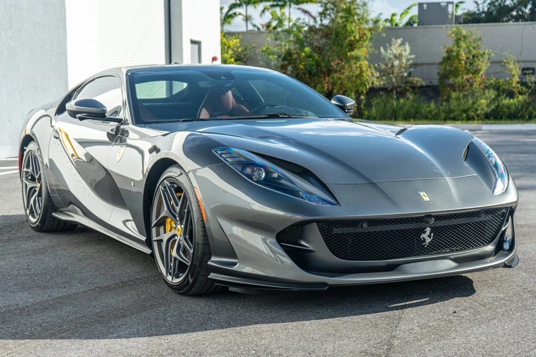2020 Ferrari 812 Superfast - Image 28 of 31