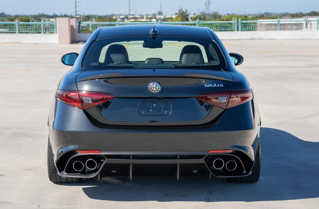 2023 Alfa Romeo Giulia Quadrifoglio - Image 14 of 31
