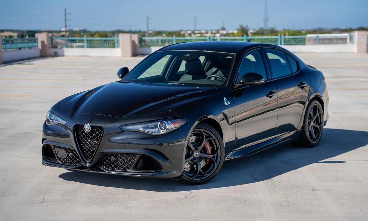 2023 Alfa Romeo Giulia Quadrifoglio - Image 6 of 31