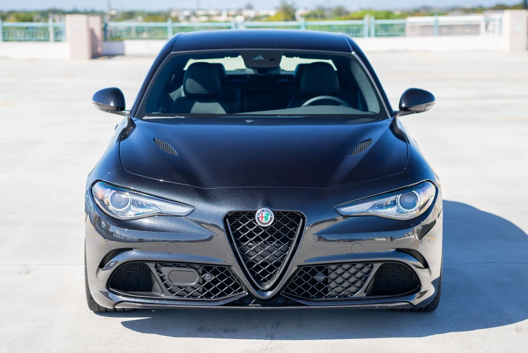 2023 Alfa Romeo Giulia Quadrifoglio - Image 5 of 31