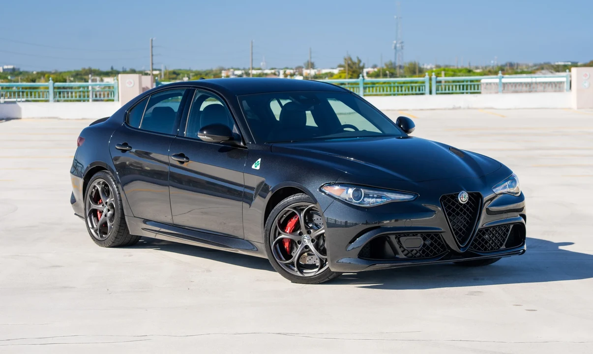 2023 Alfa Romeo Giulia Quadrifoglio - Image 20 of 31