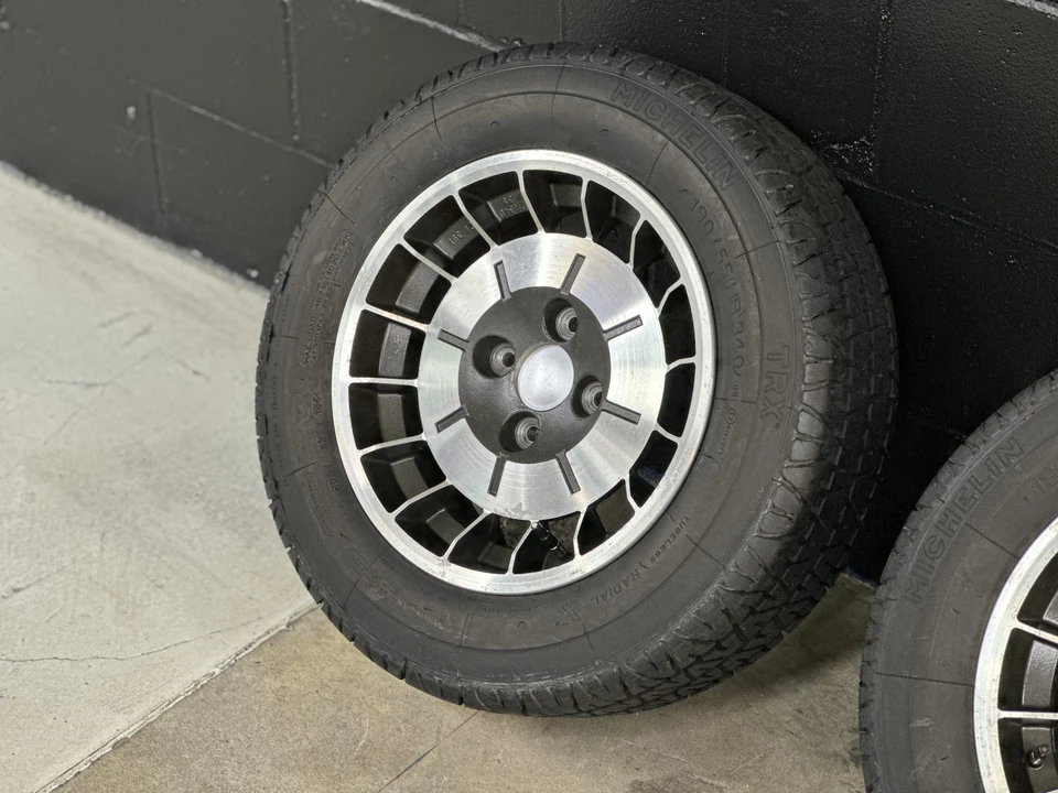 Parts & Memorabilia Other Wheels - Image 8 of 31