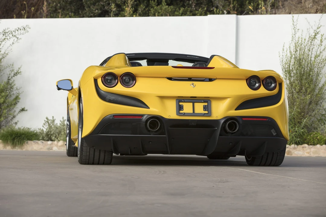 2022 Ferrari F8 Spider - Image 19 of 31
