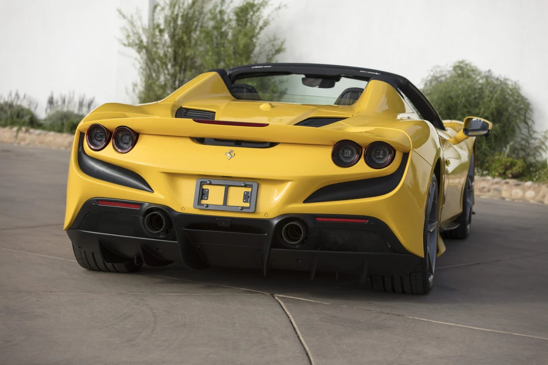 2022 Ferrari F8 Spider - Image 22 of 31