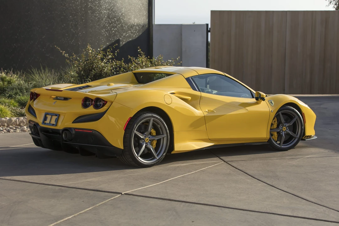 2022 Ferrari F8 Spider - Image 23 of 31