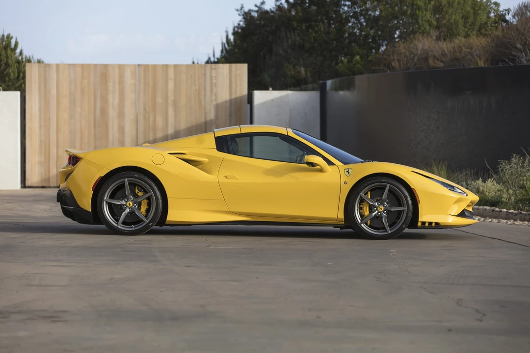 2022 Ferrari F8 Spider - Image 26 of 31