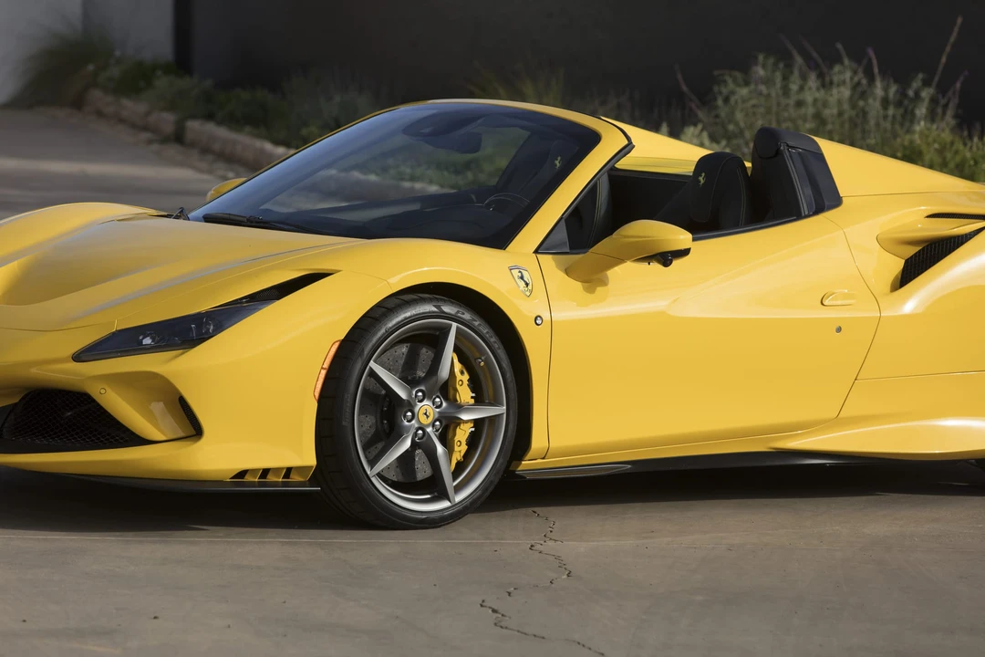 2022 Ferrari F8 Spider - Image 29 of 31