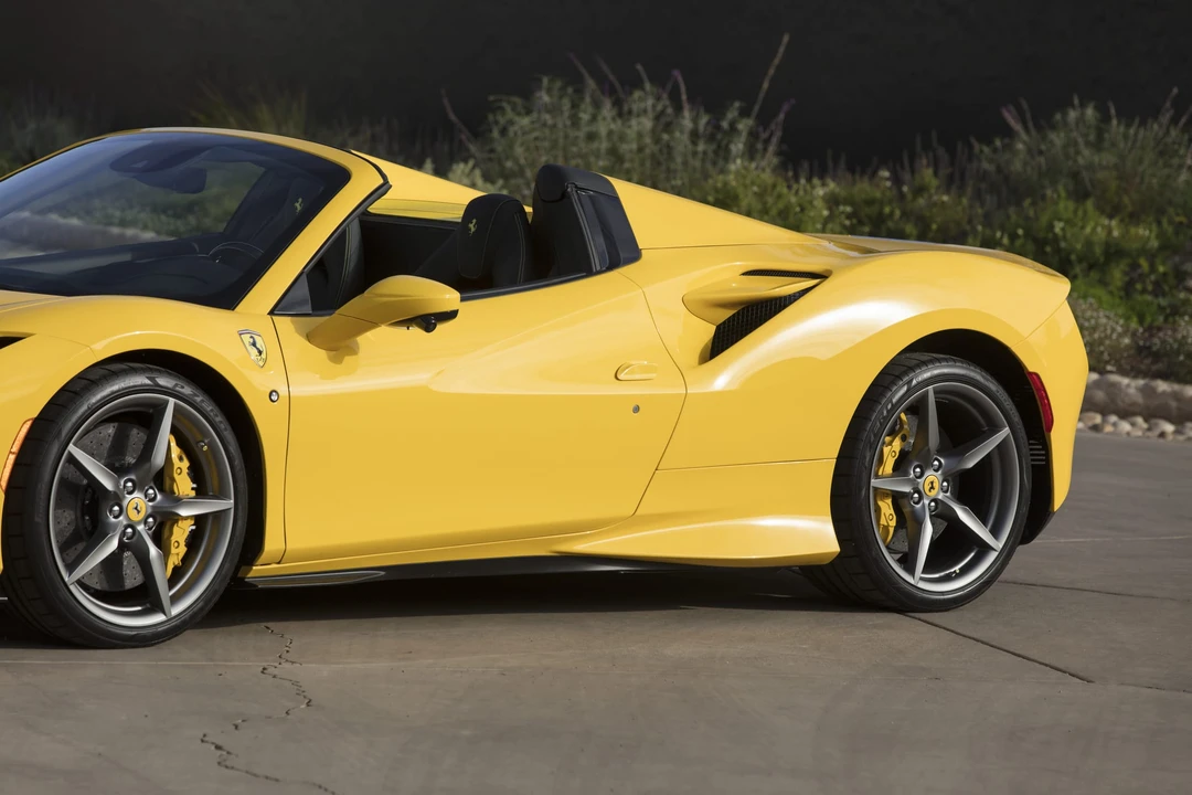 2022 Ferrari F8 Spider - Image 30 of 31