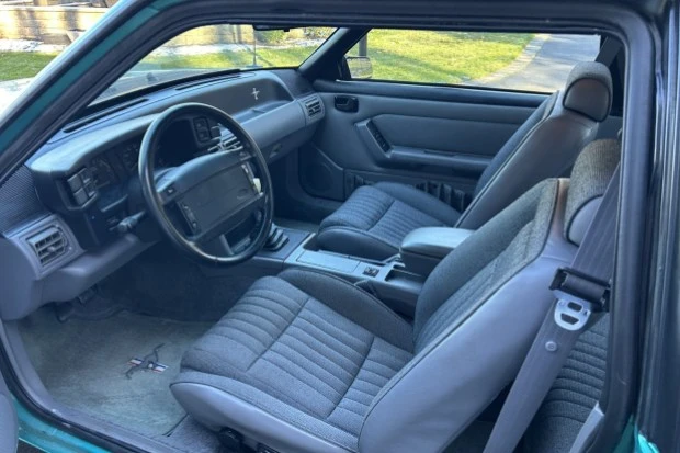 1993 Ford Mustang 3rd Gen - Image 5 of 8