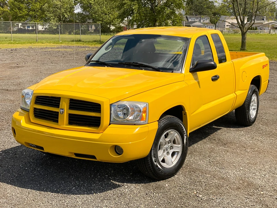 2006 Dodge Dakota 3rd Gen - Image 3 of 31