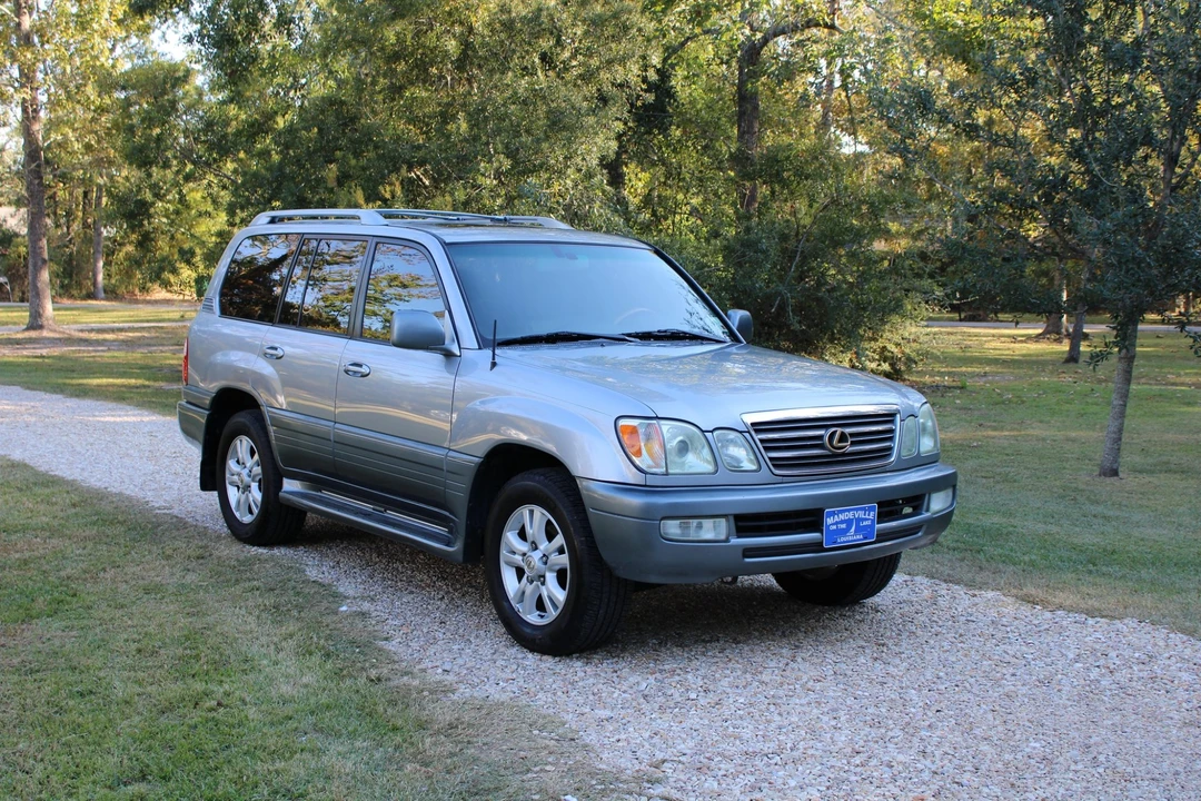 2005 Lexus LX 2nd Gen - Image 20 of 31