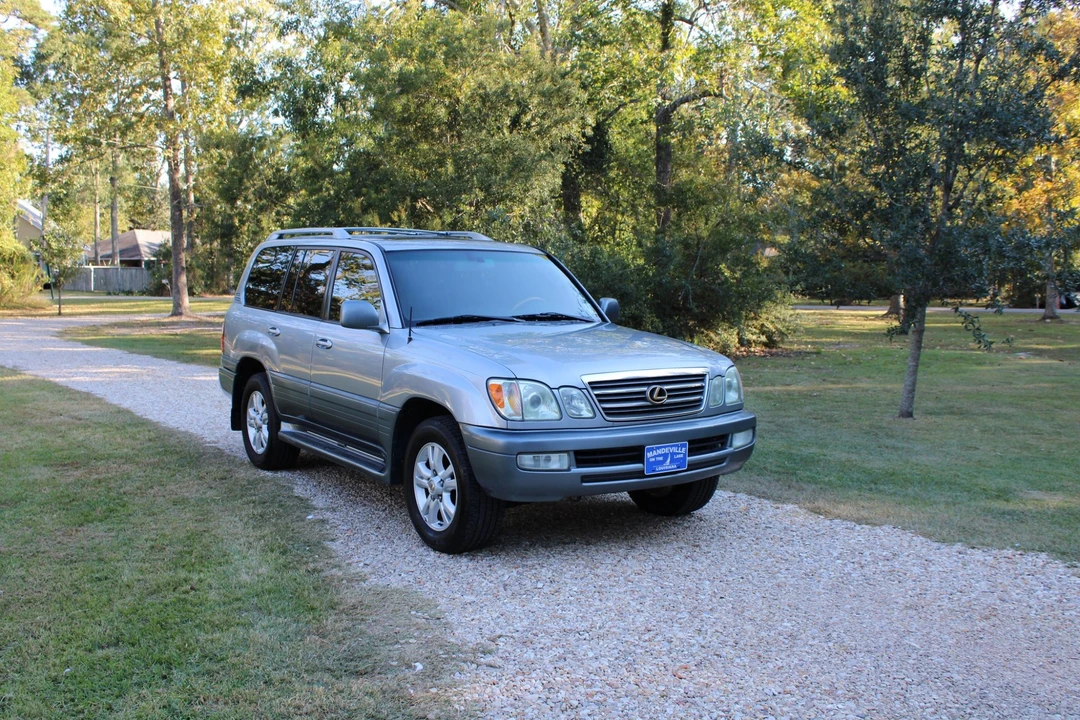 2005 Lexus LX 2nd Gen - Image 21 of 31