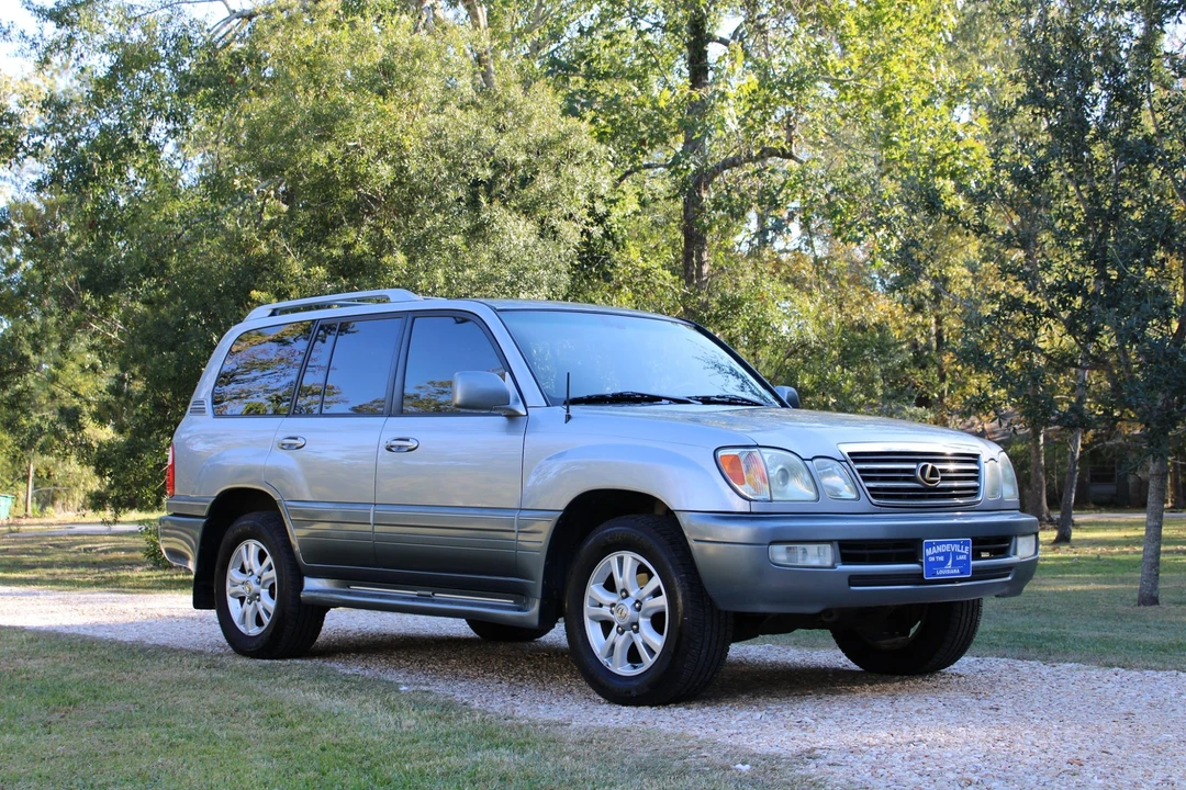 2005 Lexus LX 2nd Gen - Image 18 of 31