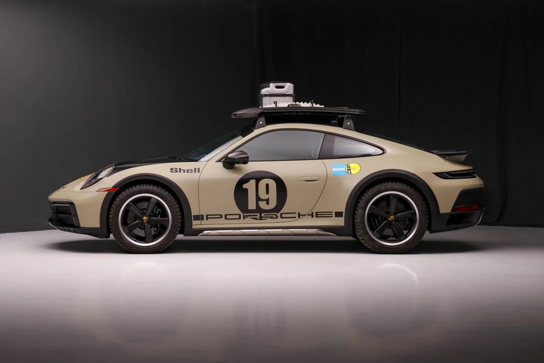 2024 Porsche 992 Dakar - Image 3 of 31