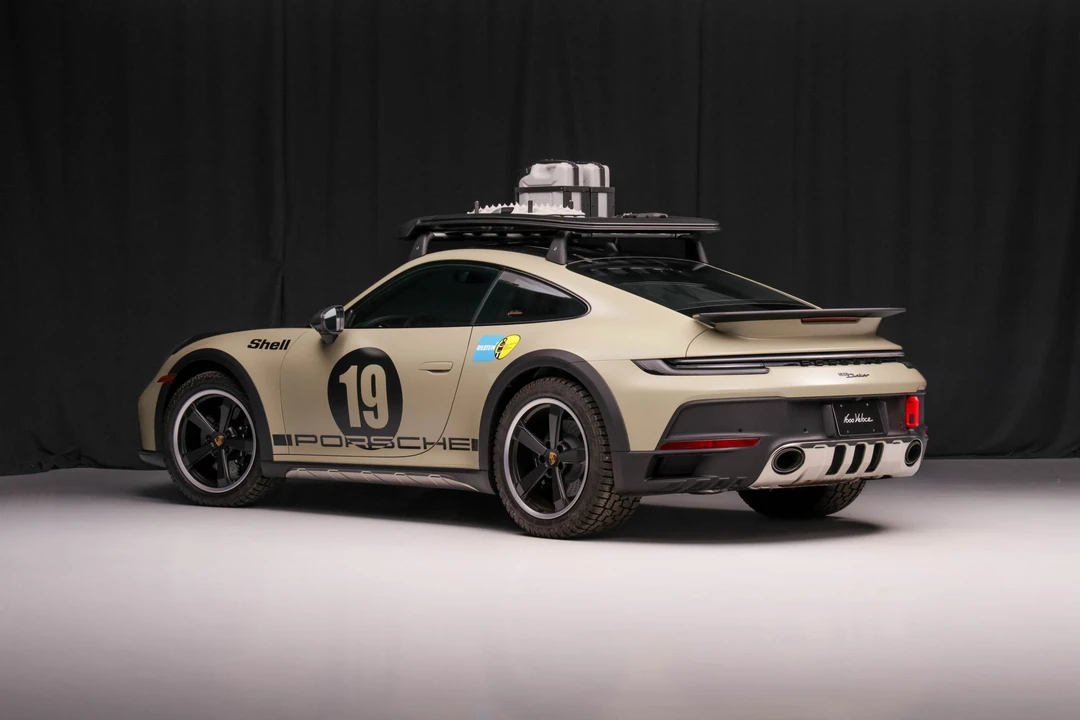 2024 Porsche 992 Dakar - Image 4 of 31