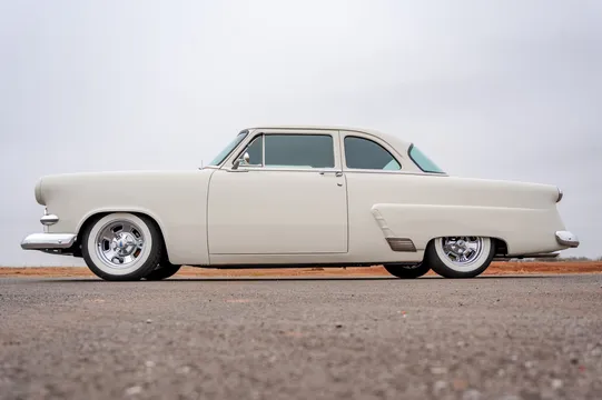 1953 Ford - Image 2 of 31