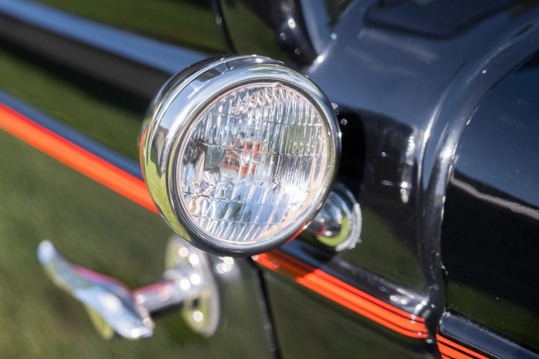Ford Hot Rod - Image 17 of 31